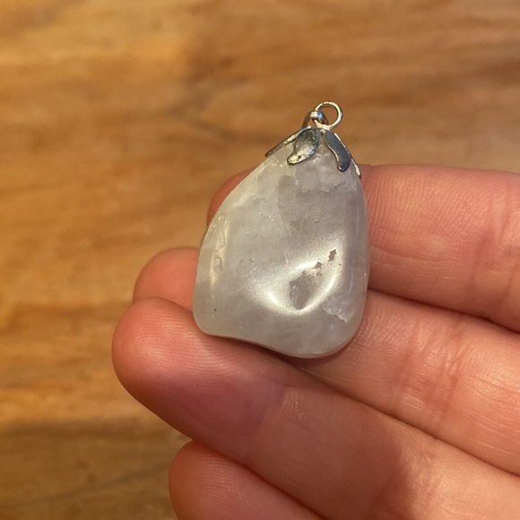 Stone Pendant “White” - Picture 3 of 4